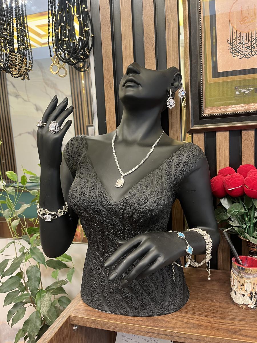 Şık gümüş takı çeşitler